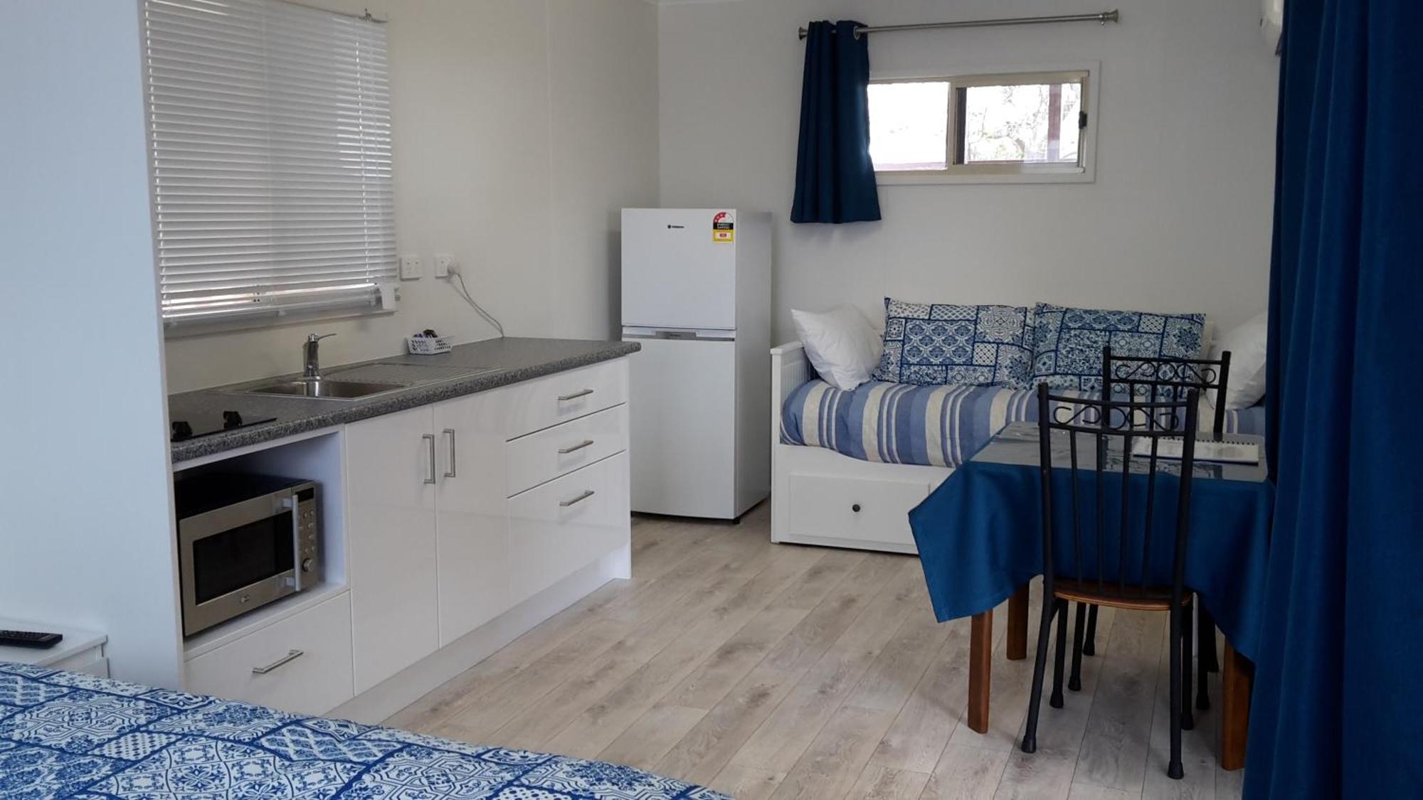 Leander Reef Holiday Park Port Denison Extérieur photo